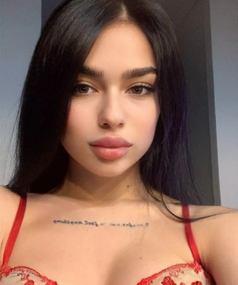 Марина, 18 лет, 2 размер груди